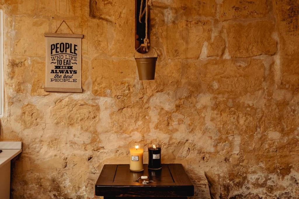 Enchanting 2Bdr Townhouse In Valletta Centre! 외부 사진