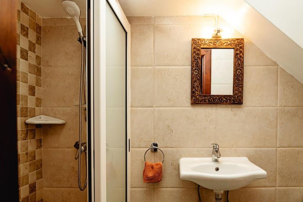 Enchanting 2Bdr Townhouse In Valletta Centre! 외부 사진
