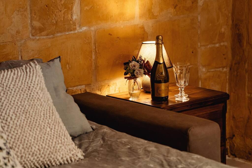 Enchanting 2Bdr Townhouse In Valletta Centre! 외부 사진